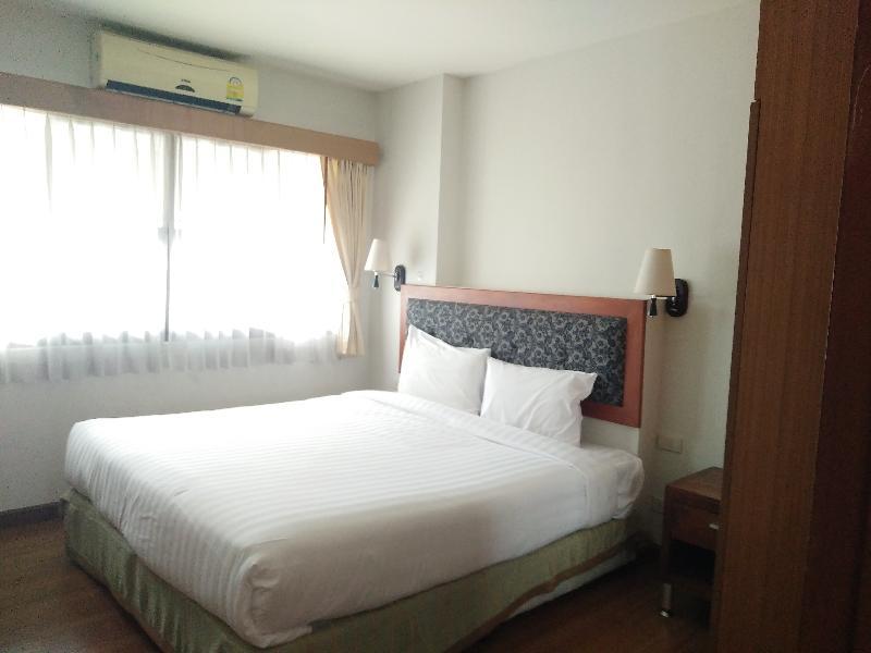 Lasalle Suites Hotel & Residence Бангкок Экстерьер фото